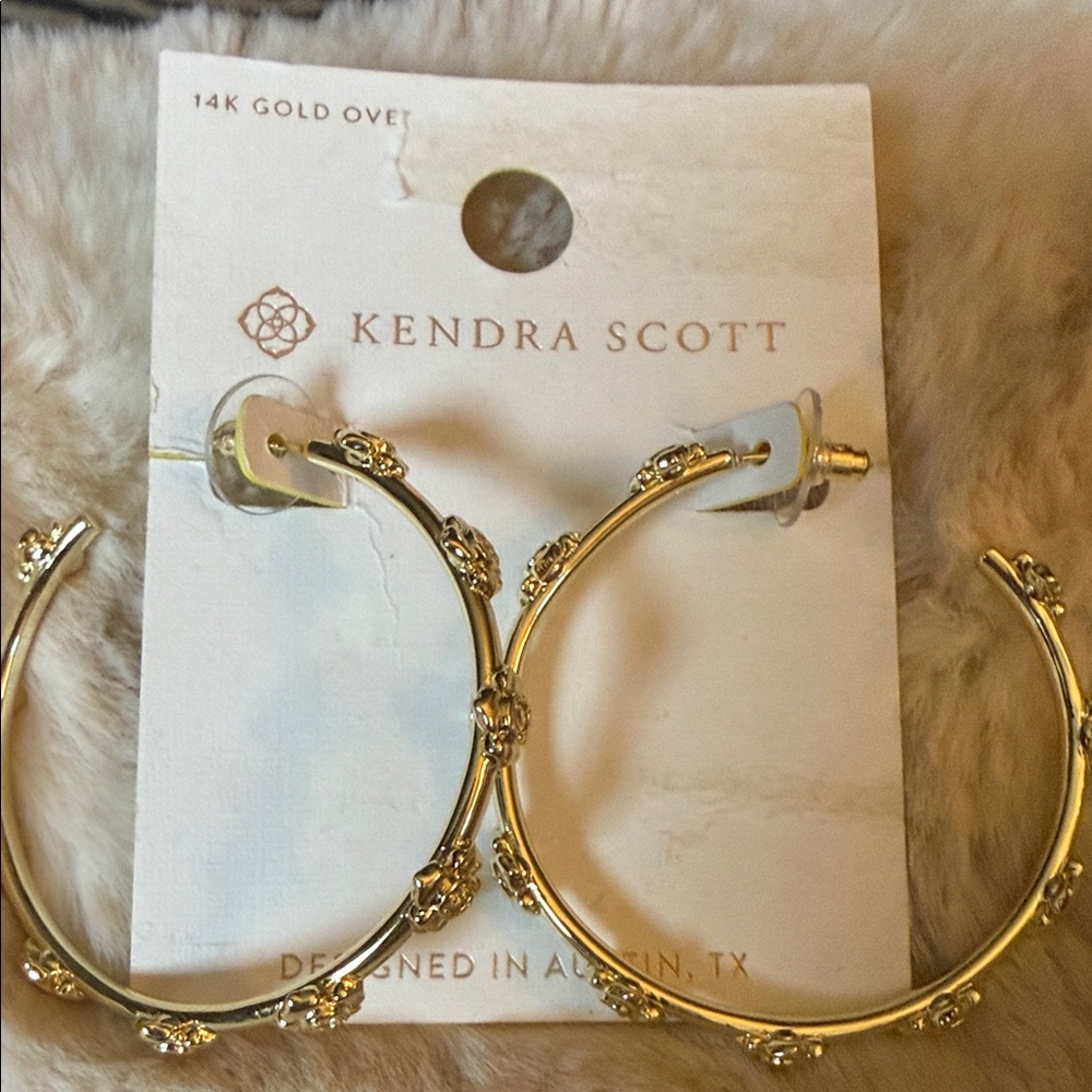 Kendra Scott Gold Flower Hoop Earrings
